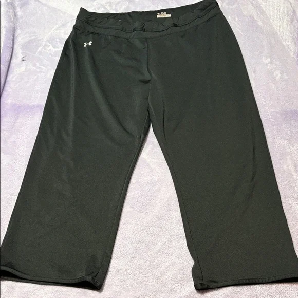 Under Armour Black Women's Leggings - Picture 1 of 9